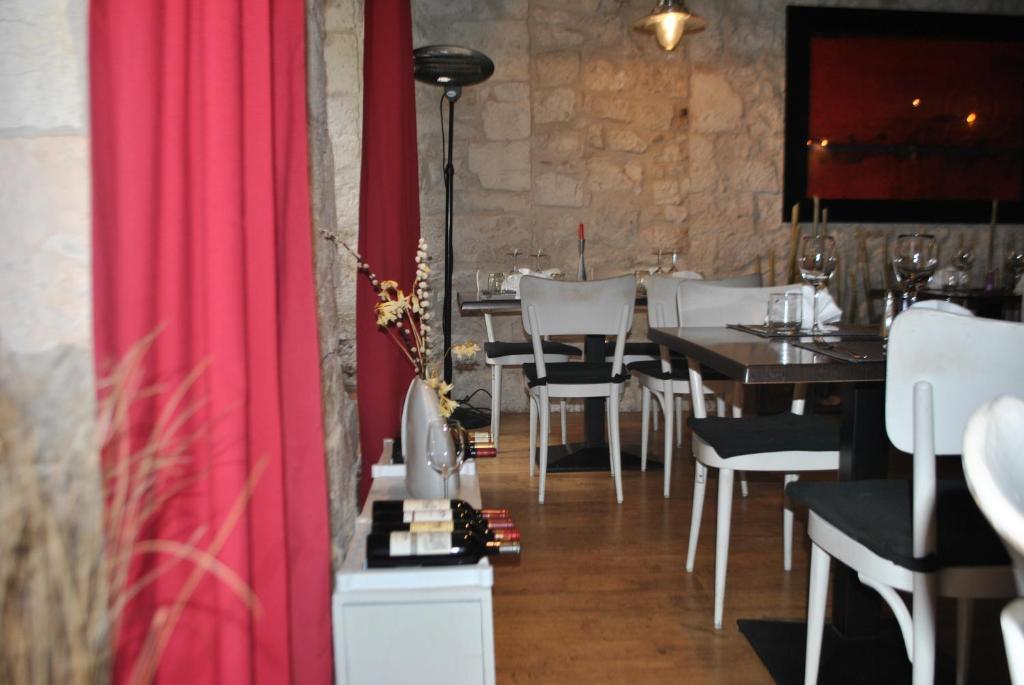 Le Beffroi Aparthotel Tournon-dʼAgenais Exterior foto